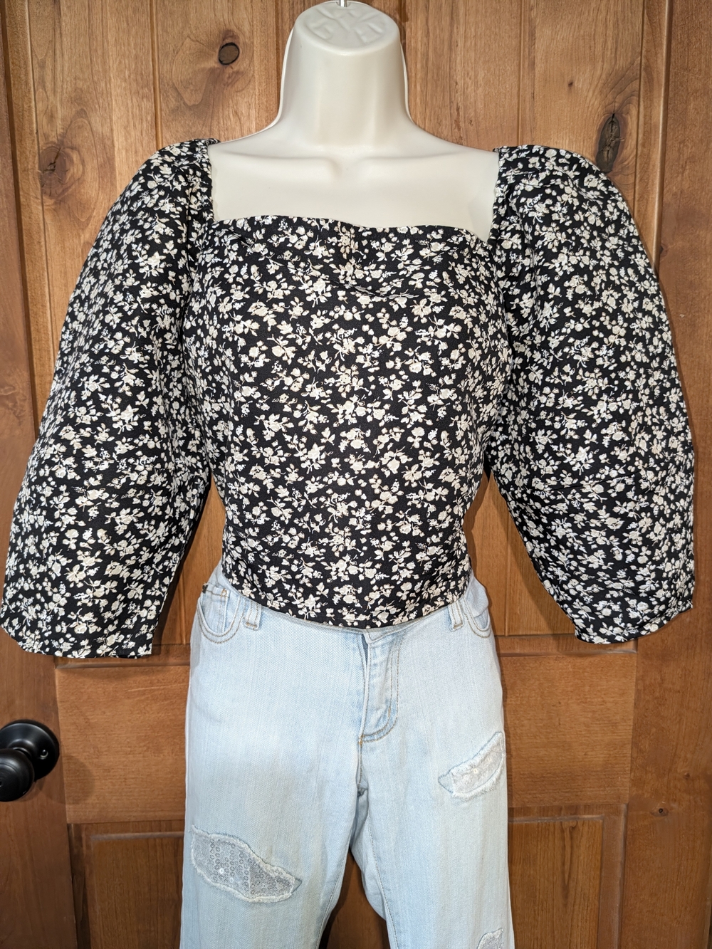 Levi's Black & Cream Floral Puff-Sleeve Square Neck Blouse